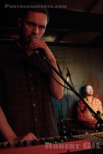 CHEEK MOUNTAIN THIEF - 2013-03-15 - PARIS - Espace B - 